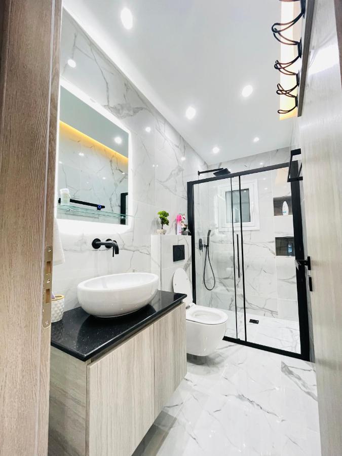 Apollo 2 Bd Jacuzzi Suite 雅典 外观 照片