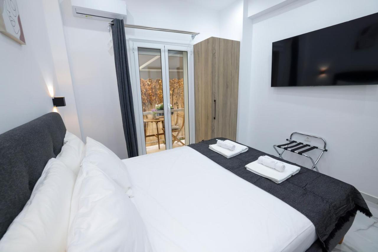 Apollo 2 Bd Jacuzzi Suite 雅典 外观 照片